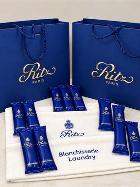 🔥HOTEL RITZ PARIS AMENITIES:BAGS, HAND SANITIZING TOWELS, LAUNDRY BAG.